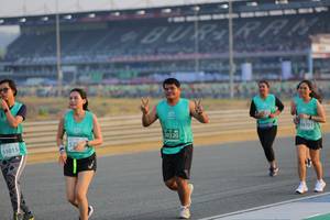 BIB: 50701, 50320, 1015
                            <button type="button" onclick="openModal(10480038)" class="btn btn-primary btn-sm float-right btn-popup" data-toggle="modal" data-target=".modal-high-quality">
                        <i class="fas fa-shopping-cart"></i> Add to Cart
                    </button>
                                            <button type="button" onclick="isThisMe(10480038, true)" class="btn btn-success btn-sm float-right btn-popup btn-isme hidden" data-toggle="tooltip" data-placement="bottom" title="นี่คือรูปของคุณใช่ไหม คลิกที่นี่เพื่อเอาเข้าอัลบั้ม">
                        <i class="fas fa-plus"></i> Add to album
                    </button>
                    <button type="button" onclick="isThisMe(10480038, false)" class="btn btn-warning btn-sm float-right btn-popup btn-isnotme hidden">
                        <i class="fas fa-ban"></i> Remove from album
                    </button>