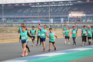 BIB: 1280, 50115
                            <button type="button" onclick="openModal(10484114)" class="btn btn-primary btn-sm float-right btn-popup" data-toggle="modal" data-target=".modal-high-quality">
                        <i class="fas fa-shopping-cart"></i> Add to Cart
                    </button>
                                            <button type="button" onclick="isThisMe(10484114, true)" class="btn btn-success btn-sm float-right btn-popup btn-isme hidden" data-toggle="tooltip" data-placement="bottom" title="นี่คือรูปของคุณใช่ไหม คลิกที่นี่เพื่อเอาเข้าอัลบั้ม">
                        <i class="fas fa-plus"></i> Add to album
                    </button>
                    <button type="button" onclick="isThisMe(10484114, false)" class="btn btn-warning btn-sm float-right btn-popup btn-isnotme hidden">
                        <i class="fas fa-ban"></i> Remove from album
                    </button>