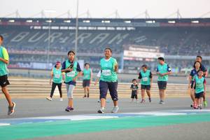 BIB: 62370, 51296
                            <button type="button" onclick="openModal(10485938)" class="btn btn-primary btn-sm float-right btn-popup" data-toggle="modal" data-target=".modal-high-quality">
                        <i class="fas fa-shopping-cart"></i> Add to Cart
                    </button>
                                            <button type="button" onclick="isThisMe(10485938, true)" class="btn btn-success btn-sm float-right btn-popup btn-isme hidden" data-toggle="tooltip" data-placement="bottom" title="นี่คือรูปของคุณใช่ไหม คลิกที่นี่เพื่อเอาเข้าอัลบั้ม">
                        <i class="fas fa-plus"></i> Add to album
                    </button>
                    <button type="button" onclick="isThisMe(10485938, false)" class="btn btn-warning btn-sm float-right btn-popup btn-isnotme hidden">
                        <i class="fas fa-ban"></i> Remove from album
                    </button>