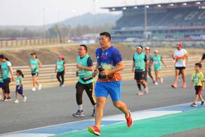 BIB: 
                            <button type="button" onclick="openModal(10483275)" class="btn btn-primary btn-sm float-right btn-popup" data-toggle="modal" data-target=".modal-high-quality">
                        <i class="fas fa-shopping-cart"></i> Add to Cart
                    </button>
                                            <button type="button" onclick="isThisMe(10483275, true)" class="btn btn-success btn-sm float-right btn-popup btn-isme hidden" data-toggle="tooltip" data-placement="bottom" title="นี่คือรูปของคุณใช่ไหม คลิกที่นี่เพื่อเอาเข้าอัลบั้ม">
                        <i class="fas fa-plus"></i> Add to album
                    </button>
                    <button type="button" onclick="isThisMe(10483275, false)" class="btn btn-warning btn-sm float-right btn-popup btn-isnotme hidden">
                        <i class="fas fa-ban"></i> Remove from album
                    </button>