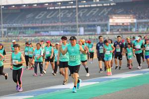 BIB: 50109, 50228
                            <button type="button" onclick="openModal(10483550)" class="btn btn-primary btn-sm float-right btn-popup" data-toggle="modal" data-target=".modal-high-quality">
                        <i class="fas fa-shopping-cart"></i> Add to Cart
                    </button>
                                            <button type="button" onclick="isThisMe(10483550, true)" class="btn btn-success btn-sm float-right btn-popup btn-isme hidden" data-toggle="tooltip" data-placement="bottom" title="นี่คือรูปของคุณใช่ไหม คลิกที่นี่เพื่อเอาเข้าอัลบั้ม">
                        <i class="fas fa-plus"></i> Add to album
                    </button>
                    <button type="button" onclick="isThisMe(10483550, false)" class="btn btn-warning btn-sm float-right btn-popup btn-isnotme hidden">
                        <i class="fas fa-ban"></i> Remove from album
                    </button>