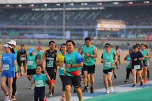 BIB: 50274, 50071, 50560, 505, 2574
                            <button type="button" onclick="openModal(10482253)" class="btn btn-primary btn-sm float-right btn-popup" data-toggle="modal" data-target=".modal-high-quality">
                        <i class="fas fa-shopping-cart"></i> Add to Cart
                    </button>
                                            <button type="button" onclick="isThisMe(10482253, true)" class="btn btn-success btn-sm float-right btn-popup btn-isme hidden" data-toggle="tooltip" data-placement="bottom" title="นี่คือรูปของคุณใช่ไหม คลิกที่นี่เพื่อเอาเข้าอัลบั้ม">
                        <i class="fas fa-plus"></i> Add to album
                    </button>
                    <button type="button" onclick="isThisMe(10482253, false)" class="btn btn-warning btn-sm float-right btn-popup btn-isnotme hidden">
                        <i class="fas fa-ban"></i> Remove from album
                    </button>