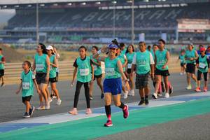 BIB: 517, 50627, 50762, 0518, 
                            <button type="button" onclick="openModal(10481592)" class="btn btn-primary btn-sm float-right btn-popup" data-toggle="modal" data-target=".modal-high-quality">
                        <i class="fas fa-shopping-cart"></i> Add to Cart
                    </button>
                                            <button type="button" onclick="isThisMe(10481592, true)" class="btn btn-success btn-sm float-right btn-popup btn-isme hidden" data-toggle="tooltip" data-placement="bottom" title="นี่คือรูปของคุณใช่ไหม คลิกที่นี่เพื่อเอาเข้าอัลบั้ม">
                        <i class="fas fa-plus"></i> Add to album
                    </button>
                    <button type="button" onclick="isThisMe(10481592, false)" class="btn btn-warning btn-sm float-right btn-popup btn-isnotme hidden">
                        <i class="fas fa-ban"></i> Remove from album
                    </button>