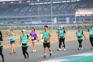 BIB: 2993
                            <button type="button" onclick="openModal(10483119)" class="btn btn-primary btn-sm float-right btn-popup" data-toggle="modal" data-target=".modal-high-quality">
                        <i class="fas fa-shopping-cart"></i> Add to Cart
                    </button>
                                            <button type="button" onclick="isThisMe(10483119, true)" class="btn btn-success btn-sm float-right btn-popup btn-isme hidden" data-toggle="tooltip" data-placement="bottom" title="นี่คือรูปของคุณใช่ไหม คลิกที่นี่เพื่อเอาเข้าอัลบั้ม">
                        <i class="fas fa-plus"></i> Add to album
                    </button>
                    <button type="button" onclick="isThisMe(10483119, false)" class="btn btn-warning btn-sm float-right btn-popup btn-isnotme hidden">
                        <i class="fas fa-ban"></i> Remove from album
                    </button>