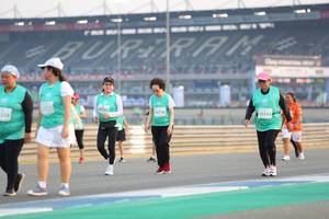 BIB: 53344, 50730, 358
                            <button type="button" onclick="openModal(10485752)" class="btn btn-primary btn-sm float-right btn-popup" data-toggle="modal" data-target=".modal-high-quality">
                        <i class="fas fa-shopping-cart"></i> Add to Cart
                    </button>
                                            <button type="button" onclick="isThisMe(10485752, true)" class="btn btn-success btn-sm float-right btn-popup btn-isme hidden" data-toggle="tooltip" data-placement="bottom" title="นี่คือรูปของคุณใช่ไหม คลิกที่นี่เพื่อเอาเข้าอัลบั้ม">
                        <i class="fas fa-plus"></i> Add to album
                    </button>
                    <button type="button" onclick="isThisMe(10485752, false)" class="btn btn-warning btn-sm float-right btn-popup btn-isnotme hidden">
                        <i class="fas fa-ban"></i> Remove from album
                    </button>