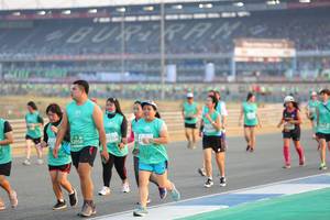 BIB: 52058
                            <button type="button" onclick="openModal(10483102)" class="btn btn-primary btn-sm float-right btn-popup" data-toggle="modal" data-target=".modal-high-quality">
                        <i class="fas fa-shopping-cart"></i> Add to Cart
                    </button>
                                            <button type="button" onclick="isThisMe(10483102, true)" class="btn btn-success btn-sm float-right btn-popup btn-isme hidden" data-toggle="tooltip" data-placement="bottom" title="นี่คือรูปของคุณใช่ไหม คลิกที่นี่เพื่อเอาเข้าอัลบั้ม">
                        <i class="fas fa-plus"></i> Add to album
                    </button>
                    <button type="button" onclick="isThisMe(10483102, false)" class="btn btn-warning btn-sm float-right btn-popup btn-isnotme hidden">
                        <i class="fas fa-ban"></i> Remove from album
                    </button>