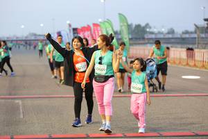 BIB: 50669, 52537, 0508
                            <button type="button" onclick="openModal(10487529)" class="btn btn-primary btn-sm float-right btn-popup" data-toggle="modal" data-target=".modal-high-quality">
                        <i class="fas fa-shopping-cart"></i> Add to Cart
                    </button>
                                            <button type="button" onclick="isThisMe(10487529, true)" class="btn btn-success btn-sm float-right btn-popup btn-isme hidden" data-toggle="tooltip" data-placement="bottom" title="นี่คือรูปของคุณใช่ไหม คลิกที่นี่เพื่อเอาเข้าอัลบั้ม">
                        <i class="fas fa-plus"></i> Add to album
                    </button>
                    <button type="button" onclick="isThisMe(10487529, false)" class="btn btn-warning btn-sm float-right btn-popup btn-isnotme hidden">
                        <i class="fas fa-ban"></i> Remove from album
                    </button>