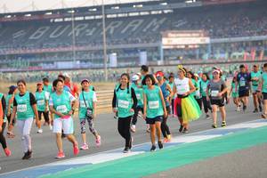 BIB: 52801, 8085, 0857
                            <button type="button" onclick="openModal(10483469)" class="btn btn-primary btn-sm float-right btn-popup" data-toggle="modal" data-target=".modal-high-quality">
                        <i class="fas fa-shopping-cart"></i> Add to Cart
                    </button>
                                            <button type="button" onclick="isThisMe(10483469, true)" class="btn btn-success btn-sm float-right btn-popup btn-isme hidden" data-toggle="tooltip" data-placement="bottom" title="นี่คือรูปของคุณใช่ไหม คลิกที่นี่เพื่อเอาเข้าอัลบั้ม">
                        <i class="fas fa-plus"></i> Add to album
                    </button>
                    <button type="button" onclick="isThisMe(10483469, false)" class="btn btn-warning btn-sm float-right btn-popup btn-isnotme hidden">
                        <i class="fas fa-ban"></i> Remove from album
                    </button>