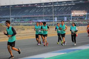 BIB: 12729, 0194
                            <button type="button" onclick="openModal(10480324)" class="btn btn-primary btn-sm float-right btn-popup" data-toggle="modal" data-target=".modal-high-quality">
                        <i class="fas fa-shopping-cart"></i> Add to Cart
                    </button>
                                            <button type="button" onclick="isThisMe(10480324, true)" class="btn btn-success btn-sm float-right btn-popup btn-isme hidden" data-toggle="tooltip" data-placement="bottom" title="นี่คือรูปของคุณใช่ไหม คลิกที่นี่เพื่อเอาเข้าอัลบั้ม">
                        <i class="fas fa-plus"></i> Add to album
                    </button>
                    <button type="button" onclick="isThisMe(10480324, false)" class="btn btn-warning btn-sm float-right btn-popup btn-isnotme hidden">
                        <i class="fas fa-ban"></i> Remove from album
                    </button>