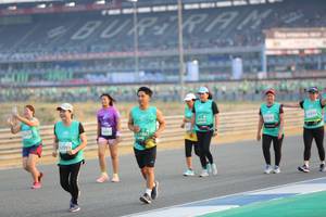 BIB: 51865, 52993
                            <button type="button" onclick="openModal(10483129)" class="btn btn-primary btn-sm float-right btn-popup" data-toggle="modal" data-target=".modal-high-quality">
                        <i class="fas fa-shopping-cart"></i> Add to Cart
                    </button>
                                            <button type="button" onclick="isThisMe(10483129, true)" class="btn btn-success btn-sm float-right btn-popup btn-isme hidden" data-toggle="tooltip" data-placement="bottom" title="นี่คือรูปของคุณใช่ไหม คลิกที่นี่เพื่อเอาเข้าอัลบั้ม">
                        <i class="fas fa-plus"></i> Add to album
                    </button>
                    <button type="button" onclick="isThisMe(10483129, false)" class="btn btn-warning btn-sm float-right btn-popup btn-isnotme hidden">
                        <i class="fas fa-ban"></i> Remove from album
                    </button>