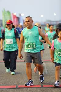 BIB: 53334, 50215
                            <button type="button" onclick="openModal(10487149)" class="btn btn-primary btn-sm float-right btn-popup" data-toggle="modal" data-target=".modal-high-quality">
                        <i class="fas fa-shopping-cart"></i> Add to Cart
                    </button>
                                            <button type="button" onclick="isThisMe(10487149, true)" class="btn btn-success btn-sm float-right btn-popup btn-isme hidden" data-toggle="tooltip" data-placement="bottom" title="นี่คือรูปของคุณใช่ไหม คลิกที่นี่เพื่อเอาเข้าอัลบั้ม">
                        <i class="fas fa-plus"></i> Add to album
                    </button>
                    <button type="button" onclick="isThisMe(10487149, false)" class="btn btn-warning btn-sm float-right btn-popup btn-isnotme hidden">
                        <i class="fas fa-ban"></i> Remove from album
                    </button>