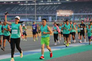 BIB: 216, 50887
                            <button type="button" onclick="openModal(10481478)" class="btn btn-primary btn-sm float-right btn-popup" data-toggle="modal" data-target=".modal-high-quality">
                        <i class="fas fa-shopping-cart"></i> Add to Cart
                    </button>
                                            <button type="button" onclick="isThisMe(10481478, true)" class="btn btn-success btn-sm float-right btn-popup btn-isme hidden" data-toggle="tooltip" data-placement="bottom" title="นี่คือรูปของคุณใช่ไหม คลิกที่นี่เพื่อเอาเข้าอัลบั้ม">
                        <i class="fas fa-plus"></i> Add to album
                    </button>
                    <button type="button" onclick="isThisMe(10481478, false)" class="btn btn-warning btn-sm float-right btn-popup btn-isnotme hidden">
                        <i class="fas fa-ban"></i> Remove from album
                    </button>