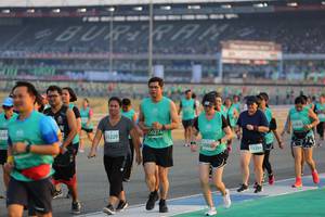 BIB: 50274, 281, 1229, 508, 3304
                            <button type="button" onclick="openModal(10482259)" class="btn btn-primary btn-sm float-right btn-popup" data-toggle="modal" data-target=".modal-high-quality">
                        <i class="fas fa-shopping-cart"></i> Add to Cart
                    </button>
                                            <button type="button" onclick="isThisMe(10482259, true)" class="btn btn-success btn-sm float-right btn-popup btn-isme hidden" data-toggle="tooltip" data-placement="bottom" title="นี่คือรูปของคุณใช่ไหม คลิกที่นี่เพื่อเอาเข้าอัลบั้ม">
                        <i class="fas fa-plus"></i> Add to album
                    </button>
                    <button type="button" onclick="isThisMe(10482259, false)" class="btn btn-warning btn-sm float-right btn-popup btn-isnotme hidden">
                        <i class="fas fa-ban"></i> Remove from album
                    </button>