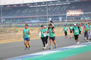 BIB: 0650, 51908
                            <button type="button" onclick="openModal(10483380)" class="btn btn-primary btn-sm float-right btn-popup" data-toggle="modal" data-target=".modal-high-quality">
                        <i class="fas fa-shopping-cart"></i> Add to Cart
                    </button>
                                            <button type="button" onclick="isThisMe(10483380, true)" class="btn btn-success btn-sm float-right btn-popup btn-isme hidden" data-toggle="tooltip" data-placement="bottom" title="นี่คือรูปของคุณใช่ไหม คลิกที่นี่เพื่อเอาเข้าอัลบั้ม">
                        <i class="fas fa-plus"></i> Add to album
                    </button>
                    <button type="button" onclick="isThisMe(10483380, false)" class="btn btn-warning btn-sm float-right btn-popup btn-isnotme hidden">
                        <i class="fas fa-ban"></i> Remove from album
                    </button>