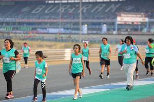 BIB: 3217, 1314, 52231, 709
                            <button type="button" onclick="openModal(10484687)" class="btn btn-primary btn-sm float-right btn-popup" data-toggle="modal" data-target=".modal-high-quality">
                        <i class="fas fa-shopping-cart"></i> Add to Cart
                    </button>
                                            <button type="button" onclick="isThisMe(10484687, true)" class="btn btn-success btn-sm float-right btn-popup btn-isme hidden" data-toggle="tooltip" data-placement="bottom" title="นี่คือรูปของคุณใช่ไหม คลิกที่นี่เพื่อเอาเข้าอัลบั้ม">
                        <i class="fas fa-plus"></i> Add to album
                    </button>
                    <button type="button" onclick="isThisMe(10484687, false)" class="btn btn-warning btn-sm float-right btn-popup btn-isnotme hidden">
                        <i class="fas fa-ban"></i> Remove from album
                    </button>