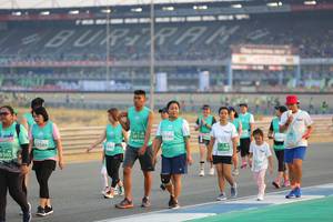 BIB: 49062, 1110, 50130, 51166, 2589, 51568, 0305
                            <button type="button" onclick="openModal(10484480)" class="btn btn-primary btn-sm float-right btn-popup" data-toggle="modal" data-target=".modal-high-quality">
                        <i class="fas fa-shopping-cart"></i> Add to Cart
                    </button>
                                            <button type="button" onclick="isThisMe(10484480, true)" class="btn btn-success btn-sm float-right btn-popup btn-isme hidden" data-toggle="tooltip" data-placement="bottom" title="นี่คือรูปของคุณใช่ไหม คลิกที่นี่เพื่อเอาเข้าอัลบั้ม">
                        <i class="fas fa-plus"></i> Add to album
                    </button>
                    <button type="button" onclick="isThisMe(10484480, false)" class="btn btn-warning btn-sm float-right btn-popup btn-isnotme hidden">
                        <i class="fas fa-ban"></i> Remove from album
                    </button>