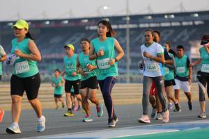 BIB: 52750, 31712, 3242, 501, 52548, 5266
                            <button type="button" onclick="openModal(10479784)" class="btn btn-primary btn-sm float-right btn-popup" data-toggle="modal" data-target=".modal-high-quality">
                        <i class="fas fa-shopping-cart"></i> Add to Cart
                    </button>
                                            <button type="button" onclick="isThisMe(10479784, true)" class="btn btn-success btn-sm float-right btn-popup btn-isme hidden" data-toggle="tooltip" data-placement="bottom" title="นี่คือรูปของคุณใช่ไหม คลิกที่นี่เพื่อเอาเข้าอัลบั้ม">
                        <i class="fas fa-plus"></i> Add to album
                    </button>
                    <button type="button" onclick="isThisMe(10479784, false)" class="btn btn-warning btn-sm float-right btn-popup btn-isnotme hidden">
                        <i class="fas fa-ban"></i> Remove from album
                    </button>