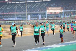 BIB: 0839, 51915
                            <button type="button" onclick="openModal(10483131)" class="btn btn-primary btn-sm float-right btn-popup" data-toggle="modal" data-target=".modal-high-quality">
                        <i class="fas fa-shopping-cart"></i> Add to Cart
                    </button>
                                            <button type="button" onclick="isThisMe(10483131, true)" class="btn btn-success btn-sm float-right btn-popup btn-isme hidden" data-toggle="tooltip" data-placement="bottom" title="นี่คือรูปของคุณใช่ไหม คลิกที่นี่เพื่อเอาเข้าอัลบั้ม">
                        <i class="fas fa-plus"></i> Add to album
                    </button>
                    <button type="button" onclick="isThisMe(10483131, false)" class="btn btn-warning btn-sm float-right btn-popup btn-isnotme hidden">
                        <i class="fas fa-ban"></i> Remove from album
                    </button>