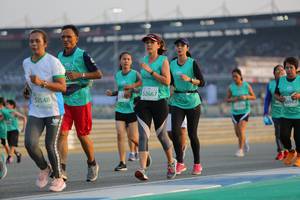 BIB: 52667, 2548, 5050962
                            <button type="button" onclick="openModal(10479785)" class="btn btn-primary btn-sm float-right btn-popup" data-toggle="modal" data-target=".modal-high-quality">
                        <i class="fas fa-shopping-cart"></i> Add to Cart
                    </button>
                                            <button type="button" onclick="isThisMe(10479785, true)" class="btn btn-success btn-sm float-right btn-popup btn-isme hidden" data-toggle="tooltip" data-placement="bottom" title="นี่คือรูปของคุณใช่ไหม คลิกที่นี่เพื่อเอาเข้าอัลบั้ม">
                        <i class="fas fa-plus"></i> Add to album
                    </button>
                    <button type="button" onclick="isThisMe(10479785, false)" class="btn btn-warning btn-sm float-right btn-popup btn-isnotme hidden">
                        <i class="fas fa-ban"></i> Remove from album
                    </button>