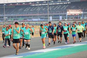 BIB: 71214, 53317, 52621, 50109
                            <button type="button" onclick="openModal(10483562)" class="btn btn-primary btn-sm float-right btn-popup" data-toggle="modal" data-target=".modal-high-quality">
                        <i class="fas fa-shopping-cart"></i> Add to Cart
                    </button>
                                            <button type="button" onclick="isThisMe(10483562, true)" class="btn btn-success btn-sm float-right btn-popup btn-isme hidden" data-toggle="tooltip" data-placement="bottom" title="นี่คือรูปของคุณใช่ไหม คลิกที่นี่เพื่อเอาเข้าอัลบั้ม">
                        <i class="fas fa-plus"></i> Add to album
                    </button>
                    <button type="button" onclick="isThisMe(10483562, false)" class="btn btn-warning btn-sm float-right btn-popup btn-isnotme hidden">
                        <i class="fas fa-ban"></i> Remove from album
                    </button>