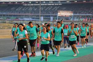 BIB: 1729, 51822, 0213, 0740, 50996, 074
                            <button type="button" onclick="openModal(10482379)" class="btn btn-primary btn-sm float-right btn-popup" data-toggle="modal" data-target=".modal-high-quality">
                        <i class="fas fa-shopping-cart"></i> Add to Cart
                    </button>
                                            <button type="button" onclick="isThisMe(10482379, true)" class="btn btn-success btn-sm float-right btn-popup btn-isme hidden" data-toggle="tooltip" data-placement="bottom" title="นี่คือรูปของคุณใช่ไหม คลิกที่นี่เพื่อเอาเข้าอัลบั้ม">
                        <i class="fas fa-plus"></i> Add to album
                    </button>
                    <button type="button" onclick="isThisMe(10482379, false)" class="btn btn-warning btn-sm float-right btn-popup btn-isnotme hidden">
                        <i class="fas fa-ban"></i> Remove from album
                    </button>