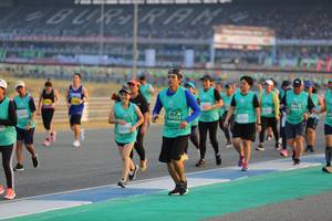 BIB: 50453, 5245
                            <button type="button" onclick="openModal(10482031)" class="btn btn-primary btn-sm float-right btn-popup" data-toggle="modal" data-target=".modal-high-quality">
                        <i class="fas fa-shopping-cart"></i> Add to Cart
                    </button>
                                            <button type="button" onclick="isThisMe(10482031, true)" class="btn btn-success btn-sm float-right btn-popup btn-isme hidden" data-toggle="tooltip" data-placement="bottom" title="นี่คือรูปของคุณใช่ไหม คลิกที่นี่เพื่อเอาเข้าอัลบั้ม">
                        <i class="fas fa-plus"></i> Add to album
                    </button>
                    <button type="button" onclick="isThisMe(10482031, false)" class="btn btn-warning btn-sm float-right btn-popup btn-isnotme hidden">
                        <i class="fas fa-ban"></i> Remove from album
                    </button>