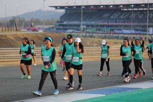 BIB: 1106, 5084, 0510, 51224
                            <button type="button" onclick="openModal(10482837)" class="btn btn-primary btn-sm float-right btn-popup" data-toggle="modal" data-target=".modal-high-quality">
                        <i class="fas fa-shopping-cart"></i> Add to Cart
                    </button>
                                            <button type="button" onclick="isThisMe(10482837, true)" class="btn btn-success btn-sm float-right btn-popup btn-isme hidden" data-toggle="tooltip" data-placement="bottom" title="นี่คือรูปของคุณใช่ไหม คลิกที่นี่เพื่อเอาเข้าอัลบั้ม">
                        <i class="fas fa-plus"></i> Add to album
                    </button>
                    <button type="button" onclick="isThisMe(10482837, false)" class="btn btn-warning btn-sm float-right btn-popup btn-isnotme hidden">
                        <i class="fas fa-ban"></i> Remove from album
                    </button>