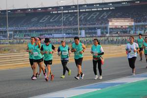 BIB: 104, 0229, 53670, 52989
                            <button type="button" onclick="openModal(10480333)" class="btn btn-primary btn-sm float-right btn-popup" data-toggle="modal" data-target=".modal-high-quality">
                        <i class="fas fa-shopping-cart"></i> Add to Cart
                    </button>
                                            <button type="button" onclick="isThisMe(10480333, true)" class="btn btn-success btn-sm float-right btn-popup btn-isme hidden" data-toggle="tooltip" data-placement="bottom" title="นี่คือรูปของคุณใช่ไหม คลิกที่นี่เพื่อเอาเข้าอัลบั้ม">
                        <i class="fas fa-plus"></i> Add to album
                    </button>
                    <button type="button" onclick="isThisMe(10480333, false)" class="btn btn-warning btn-sm float-right btn-popup btn-isnotme hidden">
                        <i class="fas fa-ban"></i> Remove from album
                    </button>