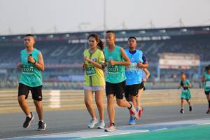 BIB: 51771, 33245, 51571, 0093
                            <button type="button" onclick="openModal(10479111)" class="btn btn-primary btn-sm float-right btn-popup" data-toggle="modal" data-target=".modal-high-quality">
                        <i class="fas fa-shopping-cart"></i> Add to Cart
                    </button>
                                            <button type="button" onclick="isThisMe(10479111, true)" class="btn btn-success btn-sm float-right btn-popup btn-isme hidden" data-toggle="tooltip" data-placement="bottom" title="นี่คือรูปของคุณใช่ไหม คลิกที่นี่เพื่อเอาเข้าอัลบั้ม">
                        <i class="fas fa-plus"></i> Add to album
                    </button>
                    <button type="button" onclick="isThisMe(10479111, false)" class="btn btn-warning btn-sm float-right btn-popup btn-isnotme hidden">
                        <i class="fas fa-ban"></i> Remove from album
                    </button>