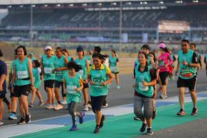 BIB: 50450, 52666, 5003, 5269, 50666
                            <button type="button" onclick="openModal(10482747)" class="btn btn-primary btn-sm float-right btn-popup" data-toggle="modal" data-target=".modal-high-quality">
                        <i class="fas fa-shopping-cart"></i> Add to Cart
                    </button>
                                            <button type="button" onclick="isThisMe(10482747, true)" class="btn btn-success btn-sm float-right btn-popup btn-isme hidden" data-toggle="tooltip" data-placement="bottom" title="นี่คือรูปของคุณใช่ไหม คลิกที่นี่เพื่อเอาเข้าอัลบั้ม">
                        <i class="fas fa-plus"></i> Add to album
                    </button>
                    <button type="button" onclick="isThisMe(10482747, false)" class="btn btn-warning btn-sm float-right btn-popup btn-isnotme hidden">
                        <i class="fas fa-ban"></i> Remove from album
                    </button>