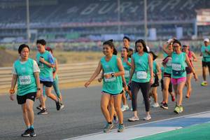 BIB: 52459, 52965, 50890
                            <button type="button" onclick="openModal(10480119)" class="btn btn-primary btn-sm float-right btn-popup" data-toggle="modal" data-target=".modal-high-quality">
                        <i class="fas fa-shopping-cart"></i> Add to Cart
                    </button>
                                            <button type="button" onclick="isThisMe(10480119, true)" class="btn btn-success btn-sm float-right btn-popup btn-isme hidden" data-toggle="tooltip" data-placement="bottom" title="นี่คือรูปของคุณใช่ไหม คลิกที่นี่เพื่อเอาเข้าอัลบั้ม">
                        <i class="fas fa-plus"></i> Add to album
                    </button>
                    <button type="button" onclick="isThisMe(10480119, false)" class="btn btn-warning btn-sm float-right btn-popup btn-isnotme hidden">
                        <i class="fas fa-ban"></i> Remove from album
                    </button>