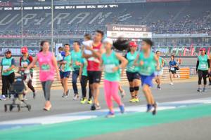 BIB: 
                            <button type="button" onclick="openModal(10485191)" class="btn btn-primary btn-sm float-right btn-popup" data-toggle="modal" data-target=".modal-high-quality">
                        <i class="fas fa-shopping-cart"></i> Add to Cart
                    </button>
                                            <button type="button" onclick="isThisMe(10485191, true)" class="btn btn-success btn-sm float-right btn-popup btn-isme hidden" data-toggle="tooltip" data-placement="bottom" title="นี่คือรูปของคุณใช่ไหม คลิกที่นี่เพื่อเอาเข้าอัลบั้ม">
                        <i class="fas fa-plus"></i> Add to album
                    </button>
                    <button type="button" onclick="isThisMe(10485191, false)" class="btn btn-warning btn-sm float-right btn-popup btn-isnotme hidden">
                        <i class="fas fa-ban"></i> Remove from album
                    </button>