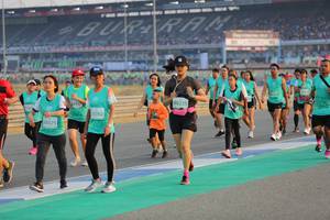 BIB: 80235, 0782, 50575
                            <button type="button" onclick="openModal(10481564)" class="btn btn-primary btn-sm float-right btn-popup" data-toggle="modal" data-target=".modal-high-quality">
                        <i class="fas fa-shopping-cart"></i> Add to Cart
                    </button>
                                            <button type="button" onclick="isThisMe(10481564, true)" class="btn btn-success btn-sm float-right btn-popup btn-isme hidden" data-toggle="tooltip" data-placement="bottom" title="นี่คือรูปของคุณใช่ไหม คลิกที่นี่เพื่อเอาเข้าอัลบั้ม">
                        <i class="fas fa-plus"></i> Add to album
                    </button>
                    <button type="button" onclick="isThisMe(10481564, false)" class="btn btn-warning btn-sm float-right btn-popup btn-isnotme hidden">
                        <i class="fas fa-ban"></i> Remove from album
                    </button>