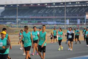 BIB: 1696, 52002, 266
                            <button type="button" onclick="openModal(10482629)" class="btn btn-primary btn-sm float-right btn-popup" data-toggle="modal" data-target=".modal-high-quality">
                        <i class="fas fa-shopping-cart"></i> Add to Cart
                    </button>
                                            <button type="button" onclick="isThisMe(10482629, true)" class="btn btn-success btn-sm float-right btn-popup btn-isme hidden" data-toggle="tooltip" data-placement="bottom" title="นี่คือรูปของคุณใช่ไหม คลิกที่นี่เพื่อเอาเข้าอัลบั้ม">
                        <i class="fas fa-plus"></i> Add to album
                    </button>
                    <button type="button" onclick="isThisMe(10482629, false)" class="btn btn-warning btn-sm float-right btn-popup btn-isnotme hidden">
                        <i class="fas fa-ban"></i> Remove from album
                    </button>