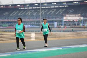 BIB: 52567, 5332
                            <button type="button" onclick="openModal(10486361)" class="btn btn-primary btn-sm float-right btn-popup" data-toggle="modal" data-target=".modal-high-quality">
                        <i class="fas fa-shopping-cart"></i> Add to Cart
                    </button>
                                            <button type="button" onclick="isThisMe(10486361, true)" class="btn btn-success btn-sm float-right btn-popup btn-isme hidden" data-toggle="tooltip" data-placement="bottom" title="นี่คือรูปของคุณใช่ไหม คลิกที่นี่เพื่อเอาเข้าอัลบั้ม">
                        <i class="fas fa-plus"></i> Add to album
                    </button>
                    <button type="button" onclick="isThisMe(10486361, false)" class="btn btn-warning btn-sm float-right btn-popup btn-isnotme hidden">
                        <i class="fas fa-ban"></i> Remove from album
                    </button>