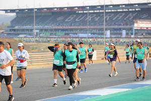 BIB: 
                            <button type="button" onclick="openModal(10483032)" class="btn btn-primary btn-sm float-right btn-popup" data-toggle="modal" data-target=".modal-high-quality">
                        <i class="fas fa-shopping-cart"></i> Add to Cart
                    </button>
                                            <button type="button" onclick="isThisMe(10483032, true)" class="btn btn-success btn-sm float-right btn-popup btn-isme hidden" data-toggle="tooltip" data-placement="bottom" title="นี่คือรูปของคุณใช่ไหม คลิกที่นี่เพื่อเอาเข้าอัลบั้ม">
                        <i class="fas fa-plus"></i> Add to album
                    </button>
                    <button type="button" onclick="isThisMe(10483032, false)" class="btn btn-warning btn-sm float-right btn-popup btn-isnotme hidden">
                        <i class="fas fa-ban"></i> Remove from album
                    </button>