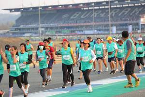 BIB: 51034, 3015, 1156, 52201
                            <button type="button" onclick="openModal(10483318)" class="btn btn-primary btn-sm float-right btn-popup" data-toggle="modal" data-target=".modal-high-quality">
                        <i class="fas fa-shopping-cart"></i> Add to Cart
                    </button>
                                            <button type="button" onclick="isThisMe(10483318, true)" class="btn btn-success btn-sm float-right btn-popup btn-isme hidden" data-toggle="tooltip" data-placement="bottom" title="นี่คือรูปของคุณใช่ไหม คลิกที่นี่เพื่อเอาเข้าอัลบั้ม">
                        <i class="fas fa-plus"></i> Add to album
                    </button>
                    <button type="button" onclick="isThisMe(10483318, false)" class="btn btn-warning btn-sm float-right btn-popup btn-isnotme hidden">
                        <i class="fas fa-ban"></i> Remove from album
                    </button>