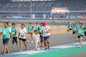 BIB: 50610, 1166, 51568, 52229
                            <button type="button" onclick="openModal(10484579)" class="btn btn-primary btn-sm float-right btn-popup" data-toggle="modal" data-target=".modal-high-quality">
                        <i class="fas fa-shopping-cart"></i> Add to Cart
                    </button>
                                            <button type="button" onclick="isThisMe(10484579, true)" class="btn btn-success btn-sm float-right btn-popup btn-isme hidden" data-toggle="tooltip" data-placement="bottom" title="นี่คือรูปของคุณใช่ไหม คลิกที่นี่เพื่อเอาเข้าอัลบั้ม">
                        <i class="fas fa-plus"></i> Add to album
                    </button>
                    <button type="button" onclick="isThisMe(10484579, false)" class="btn btn-warning btn-sm float-right btn-popup btn-isnotme hidden">
                        <i class="fas fa-ban"></i> Remove from album
                    </button>