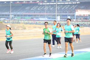 BIB: 1843, 51756
                            <button type="button" onclick="openModal(10482944)" class="btn btn-primary btn-sm float-right btn-popup" data-toggle="modal" data-target=".modal-high-quality">
                        <i class="fas fa-shopping-cart"></i> Add to Cart
                    </button>
                                            <button type="button" onclick="isThisMe(10482944, true)" class="btn btn-success btn-sm float-right btn-popup btn-isme hidden" data-toggle="tooltip" data-placement="bottom" title="นี่คือรูปของคุณใช่ไหม คลิกที่นี่เพื่อเอาเข้าอัลบั้ม">
                        <i class="fas fa-plus"></i> Add to album
                    </button>
                    <button type="button" onclick="isThisMe(10482944, false)" class="btn btn-warning btn-sm float-right btn-popup btn-isnotme hidden">
                        <i class="fas fa-ban"></i> Remove from album
                    </button>