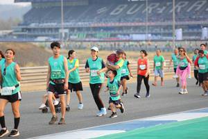 BIB: 5292, 50161, 52612
                            <button type="button" onclick="openModal(10484782)" class="btn btn-primary btn-sm float-right btn-popup" data-toggle="modal" data-target=".modal-high-quality">
                        <i class="fas fa-shopping-cart"></i> Add to Cart
                    </button>
                                            <button type="button" onclick="isThisMe(10484782, true)" class="btn btn-success btn-sm float-right btn-popup btn-isme hidden" data-toggle="tooltip" data-placement="bottom" title="นี่คือรูปของคุณใช่ไหม คลิกที่นี่เพื่อเอาเข้าอัลบั้ม">
                        <i class="fas fa-plus"></i> Add to album
                    </button>
                    <button type="button" onclick="isThisMe(10484782, false)" class="btn btn-warning btn-sm float-right btn-popup btn-isnotme hidden">
                        <i class="fas fa-ban"></i> Remove from album
                    </button>