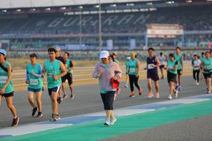 BIB: 1801, 3054, 52784
                            <button type="button" onclick="openModal(10481087)" class="btn btn-primary btn-sm float-right btn-popup" data-toggle="modal" data-target=".modal-high-quality">
                        <i class="fas fa-shopping-cart"></i> Add to Cart
                    </button>
                                            <button type="button" onclick="isThisMe(10481087, true)" class="btn btn-success btn-sm float-right btn-popup btn-isme hidden" data-toggle="tooltip" data-placement="bottom" title="นี่คือรูปของคุณใช่ไหม คลิกที่นี่เพื่อเอาเข้าอัลบั้ม">
                        <i class="fas fa-plus"></i> Add to album
                    </button>
                    <button type="button" onclick="isThisMe(10481087, false)" class="btn btn-warning btn-sm float-right btn-popup btn-isnotme hidden">
                        <i class="fas fa-ban"></i> Remove from album
                    </button>