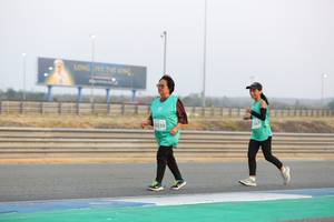 BIB: 567, 53330
                            <button type="button" onclick="openModal(10486373)" class="btn btn-primary btn-sm float-right btn-popup" data-toggle="modal" data-target=".modal-high-quality">
                        <i class="fas fa-shopping-cart"></i> Add to Cart
                    </button>
                                            <button type="button" onclick="isThisMe(10486373, true)" class="btn btn-success btn-sm float-right btn-popup btn-isme hidden" data-toggle="tooltip" data-placement="bottom" title="นี่คือรูปของคุณใช่ไหม คลิกที่นี่เพื่อเอาเข้าอัลบั้ม">
                        <i class="fas fa-plus"></i> Add to album
                    </button>
                    <button type="button" onclick="isThisMe(10486373, false)" class="btn btn-warning btn-sm float-right btn-popup btn-isnotme hidden">
                        <i class="fas fa-ban"></i> Remove from album
                    </button>