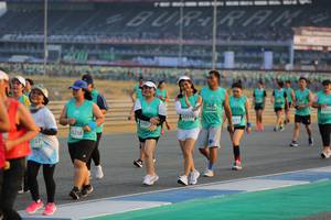 BIB: 0134, 52316, 5307, 8238, 157
                            <button type="button" onclick="openModal(10482096)" class="btn btn-primary btn-sm float-right btn-popup" data-toggle="modal" data-target=".modal-high-quality">
                        <i class="fas fa-shopping-cart"></i> Add to Cart
                    </button>
                                            <button type="button" onclick="isThisMe(10482096, true)" class="btn btn-success btn-sm float-right btn-popup btn-isme hidden" data-toggle="tooltip" data-placement="bottom" title="นี่คือรูปของคุณใช่ไหม คลิกที่นี่เพื่อเอาเข้าอัลบั้ม">
                        <i class="fas fa-plus"></i> Add to album
                    </button>
                    <button type="button" onclick="isThisMe(10482096, false)" class="btn btn-warning btn-sm float-right btn-popup btn-isnotme hidden">
                        <i class="fas fa-ban"></i> Remove from album
                    </button>