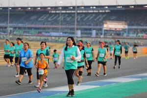 BIB: 065, 53359, 8813
                            <button type="button" onclick="openModal(10482888)" class="btn btn-primary btn-sm float-right btn-popup" data-toggle="modal" data-target=".modal-high-quality">
                        <i class="fas fa-shopping-cart"></i> Add to Cart
                    </button>
                                            <button type="button" onclick="isThisMe(10482888, true)" class="btn btn-success btn-sm float-right btn-popup btn-isme hidden" data-toggle="tooltip" data-placement="bottom" title="นี่คือรูปของคุณใช่ไหม คลิกที่นี่เพื่อเอาเข้าอัลบั้ม">
                        <i class="fas fa-plus"></i> Add to album
                    </button>
                    <button type="button" onclick="isThisMe(10482888, false)" class="btn btn-warning btn-sm float-right btn-popup btn-isnotme hidden">
                        <i class="fas fa-ban"></i> Remove from album
                    </button>