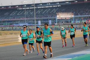 BIB: 5032, 251279
                            <button type="button" onclick="openModal(10479933)" class="btn btn-primary btn-sm float-right btn-popup" data-toggle="modal" data-target=".modal-high-quality">
                        <i class="fas fa-shopping-cart"></i> Add to Cart
                    </button>
                                            <button type="button" onclick="isThisMe(10479933, true)" class="btn btn-success btn-sm float-right btn-popup btn-isme hidden" data-toggle="tooltip" data-placement="bottom" title="นี่คือรูปของคุณใช่ไหม คลิกที่นี่เพื่อเอาเข้าอัลบั้ม">
                        <i class="fas fa-plus"></i> Add to album
                    </button>
                    <button type="button" onclick="isThisMe(10479933, false)" class="btn btn-warning btn-sm float-right btn-popup btn-isnotme hidden">
                        <i class="fas fa-ban"></i> Remove from album
                    </button>