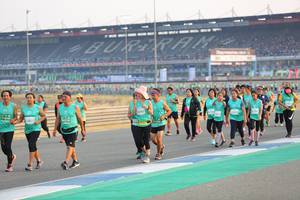 BIB: 52622
                            <button type="button" onclick="openModal(10483289)" class="btn btn-primary btn-sm float-right btn-popup" data-toggle="modal" data-target=".modal-high-quality">
                        <i class="fas fa-shopping-cart"></i> Add to Cart
                    </button>
                                            <button type="button" onclick="isThisMe(10483289, true)" class="btn btn-success btn-sm float-right btn-popup btn-isme hidden" data-toggle="tooltip" data-placement="bottom" title="นี่คือรูปของคุณใช่ไหม คลิกที่นี่เพื่อเอาเข้าอัลบั้ม">
                        <i class="fas fa-plus"></i> Add to album
                    </button>
                    <button type="button" onclick="isThisMe(10483289, false)" class="btn btn-warning btn-sm float-right btn-popup btn-isnotme hidden">
                        <i class="fas fa-ban"></i> Remove from album
                    </button>