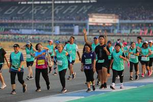 BIB: 53435, 0152, 1297, 122, 1561
                            <button type="button" onclick="openModal(10482565)" class="btn btn-primary btn-sm float-right btn-popup" data-toggle="modal" data-target=".modal-high-quality">
                        <i class="fas fa-shopping-cart"></i> Add to Cart
                    </button>
                                            <button type="button" onclick="isThisMe(10482565, true)" class="btn btn-success btn-sm float-right btn-popup btn-isme hidden" data-toggle="tooltip" data-placement="bottom" title="นี่คือรูปของคุณใช่ไหม คลิกที่นี่เพื่อเอาเข้าอัลบั้ม">
                        <i class="fas fa-plus"></i> Add to album
                    </button>
                    <button type="button" onclick="isThisMe(10482565, false)" class="btn btn-warning btn-sm float-right btn-popup btn-isnotme hidden">
                        <i class="fas fa-ban"></i> Remove from album
                    </button>