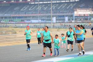 BIB: 71449, 51611, 50019
                            <button type="button" onclick="openModal(10484901)" class="btn btn-primary btn-sm float-right btn-popup" data-toggle="modal" data-target=".modal-high-quality">
                        <i class="fas fa-shopping-cart"></i> Add to Cart
                    </button>
                                            <button type="button" onclick="isThisMe(10484901, true)" class="btn btn-success btn-sm float-right btn-popup btn-isme hidden" data-toggle="tooltip" data-placement="bottom" title="นี่คือรูปของคุณใช่ไหม คลิกที่นี่เพื่อเอาเข้าอัลบั้ม">
                        <i class="fas fa-plus"></i> Add to album
                    </button>
                    <button type="button" onclick="isThisMe(10484901, false)" class="btn btn-warning btn-sm float-right btn-popup btn-isnotme hidden">
                        <i class="fas fa-ban"></i> Remove from album
                    </button>