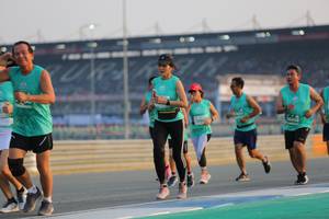 BIB: 50458
                            <button type="button" onclick="openModal(10479348)" class="btn btn-primary btn-sm float-right btn-popup" data-toggle="modal" data-target=".modal-high-quality">
                        <i class="fas fa-shopping-cart"></i> Add to Cart
                    </button>
                                            <button type="button" onclick="isThisMe(10479348, true)" class="btn btn-success btn-sm float-right btn-popup btn-isme hidden" data-toggle="tooltip" data-placement="bottom" title="นี่คือรูปของคุณใช่ไหม คลิกที่นี่เพื่อเอาเข้าอัลบั้ม">
                        <i class="fas fa-plus"></i> Add to album
                    </button>
                    <button type="button" onclick="isThisMe(10479348, false)" class="btn btn-warning btn-sm float-right btn-popup btn-isnotme hidden">
                        <i class="fas fa-ban"></i> Remove from album
                    </button>