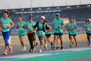 BIB: 2429, 519, 53110, 3124, 092
                            <button type="button" onclick="openModal(10479276)" class="btn btn-primary btn-sm float-right btn-popup" data-toggle="modal" data-target=".modal-high-quality">
                        <i class="fas fa-shopping-cart"></i> Add to Cart
                    </button>
                                            <button type="button" onclick="isThisMe(10479276, true)" class="btn btn-success btn-sm float-right btn-popup btn-isme hidden" data-toggle="tooltip" data-placement="bottom" title="นี่คือรูปของคุณใช่ไหม คลิกที่นี่เพื่อเอาเข้าอัลบั้ม">
                        <i class="fas fa-plus"></i> Add to album
                    </button>
                    <button type="button" onclick="isThisMe(10479276, false)" class="btn btn-warning btn-sm float-right btn-popup btn-isnotme hidden">
                        <i class="fas fa-ban"></i> Remove from album
                    </button>